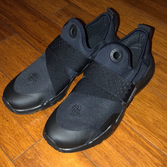 Nike Other - Nike Huarache extreme (GS) Size 7y